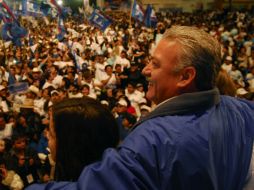 El candidato de La Alianza es Contigo a la gubernatura de Baja California Sur, Marcos Covarrubias cerró su campaña. NTX  /