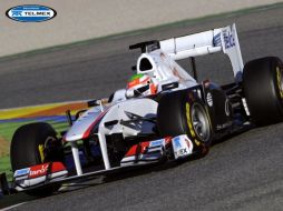 El piloto Sergio Pérez disputando el último entrenamiento de la pretemporada de la Fórmula Uno. EFE  /