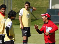 Para Galindo (der.), la clave de la victoria para Atlas será mantener un equilibrio en todas las líneas. MEXSPORT  /