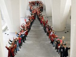 También mostrarán el trabajo de diseñadores y creativos de publicidad de ambos países. ESPECIAL  /