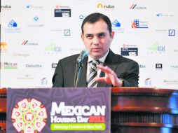 Cordero aseguró que México no intervendrá en el mercado de cambios para contener la apreciación del peso ante el dólar. ARCHIVO  /