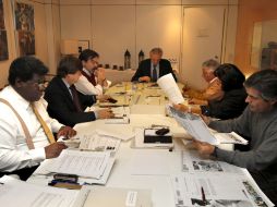 El jurado de los Premios Internacionales de Periodismo Rey de España y la Agencia Española AECID. EFE  /