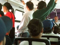 Durante varios recorridos, usuarios manifestaron que utilizan la Línea tres del Metrobús porque no tienen otra alternativa. ARCHIVO  /