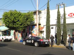 Los asaltantes salieron del banco caminando tranquilamente. O. RUVALCABA  /