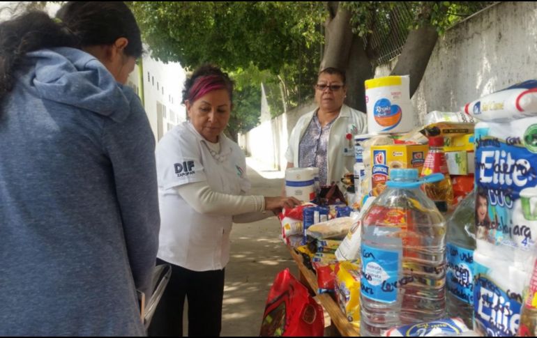 Las unidades del DIF Zapopan, de la Policía Municipal y Cruz Verde tienen centros de acopio para recibir víveres. TWITTER / @DIF_Zapopan