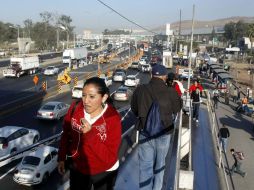 Las restricciones viales en carriles de Periférico Sur se ampliarán hasta el 5 de marzo. E. BARRERA  /