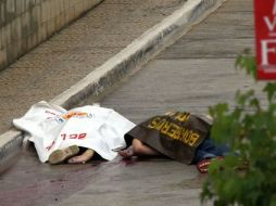 Alrededor de las 20:30 horas los dos tripulantes de una motoneta dispararon contra dos jóvenes en la colonia San Agustín. ARCHIVO  /