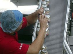 Los indicadores de tendencia del sector manufacturero reflejan un mejor comportamiento. ARCHIVO  /