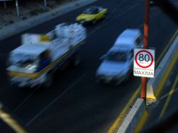 En esta semana comienza la aplicación de la fotomulta, pero en marzo se refuerza la estrategia con ocho aparatos fijos. A. HINOJOSA  /