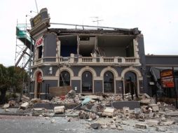 Vista del Hotel Carlton destruido tras un terremoto en Christchurch, Nueva Zelanda. EFE  /