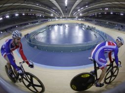 Ayer mismo ya estrenaron y probaron la pista del velódromo. REUTERS  /