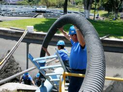 El SIAPA dispone de pipas para distribuir agua a las colonias afectadas por las obra de mantenimiento en la red. E. PACHECO  /