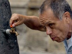 El SIAPA abre la posibilidad de analizar casos particulares de familias en situación financiera complicada. ARCHIVO  /