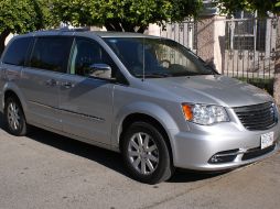 Chrysler Town & Country 2011.M.CASTILLO  /