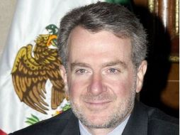 Creel advirtió que si el PRI regresa a Los Pinos, 'la democracia en México corre peligro'. ARCHIVO  /