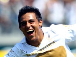 Javier Cortés festeja su gol, en el encuentro que Pumas ganó 5-1 a Estudiantes Tecos. NTX  /