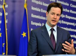 El viceprimer ministro británico dice que su país nunca emprenderá un movimiento como el de Libia. AFP  /