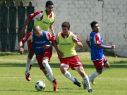 En Ocotlán, mucha gente detuvo sus ocupaciones diarias para ir al entrenamiento de su equipo. MEXSPORT  /