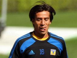 Lucas Lobos confía que la molestia en la rodilla derecha de no sea impedimento para que juegue ante Chivas. MEXSPORT  /