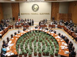 El Consejo General del IFE en el Inicio de Sesión Extraordinaria. NTX  /