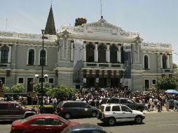 Tanto la UdeG como la Iglesia tendrán que saldar sus cuentas con el SIAPA, pues forman parte de la cartera de morosos. ARCHIVO  /