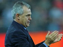 El técnico del Zaragoza, Javier Aguirre, confía en poder salir vivo ante el conjunto azulgrana. MEXSPORT  /