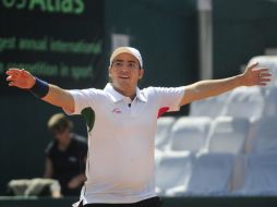 Garza celebra la victoria en el primer punto de la Copa Davis ante Canadá. EFE  /