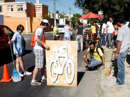 Organismos ciudadanos trazaron una ciclovía en Avenida Inglaterra a lo largo de tres kilómetros. E. PACHECO  /