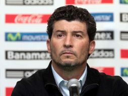 José Manuel de la Torre ofreció una rueda de prensa a su llegada a México. MEXSPORT  /