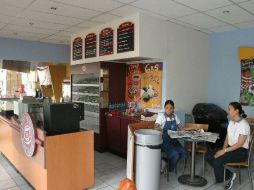 Cinco mil pequeñas y medianas empresas salieron de la ciudad, lo que trajo como consecuencia la pérdida de empleos. ARCHIVO  /