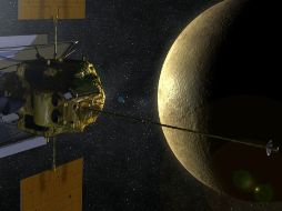 La sonda Messenger entrando en la órbita de Mercurio, según una proyección de La NASA.  EFE  /