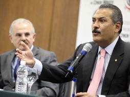 Manilo Fabio Beltrones y Francisco Labastida, se mostraron inconformes por los aviones a control remoto. NTX  /