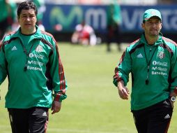 Luis Fernando Tena y José Manuel de la Torre fueron captados en uno de los entrenamientos de la Sub-22 de México. MEXSPORT  /