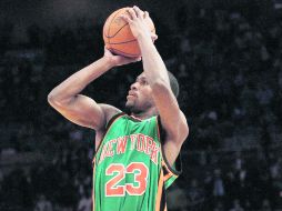 Toney Douglas, de los Knicks de Nueva York, encestó nueve de los 20 triples que acertó Knicks de Nueva York ante los Grizzlies. AP  /