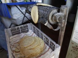 Mexicali sigue siendo la ciudad que registra el valor más alto en el precio de la tortilla, pues se mantiene en $15 por kilo. ARCHIVO  /