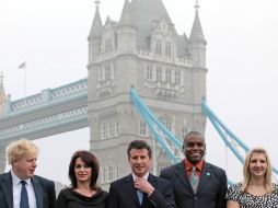 Sebastian Coe, presidente del Comité Organizador de Londres 2012 (centro), señaló que la disputa no pone en riesgo las Olimpíadas. NTX  /