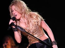 La fuerte lluvia inundó el lugar donde la cantante se presentaría y se vio obligada a cancelar el concierto de la semana pasada. EFE  /