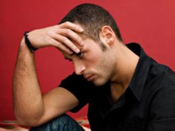 Muchas de las personas que padecen depresión empiezan a perder interés en su desarrollo personal y profesional. EL UNIVERSAL  /