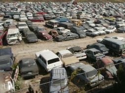 El año pasado, en Guadalajara se registraron 300 denuncias de vecinos, que solicitaron el retiro de vehículos abandonados. ARCHIVO  /