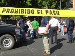 Una de las víctimas murió afuera de una menudería; encontraron seis casquillos como indicios del crimen. O. RUVALCABA  /