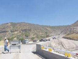 La manifestación de los opositores a la presa genera “pérdidas millonarias”, señala la Conagua. ESPECIAL  /