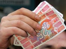 En mayo de 2010, la UE y el FMI acordaron un paquete de rescate de 110 mil millones de euros para Grecia. ARCHIVO  /