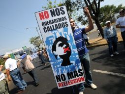Marchas en respaldo y rechazo de planes de reelección de Daniel Ortega. EFE  /
