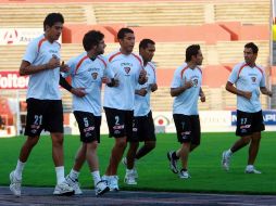 Los integrantes de Jaguares de Chiapas se preparan para recibir al Inter de Porto Allegre. MEXSPORT  /