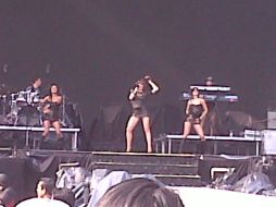 María José se adueña del escenario al interpretar lo mejor de su repertorio musical. A.OROZCO  /