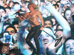 Los asistentes al concierto esperaron más de una hora a que la intérprete colombiana arribara al escenario. A. CAMACHO  /