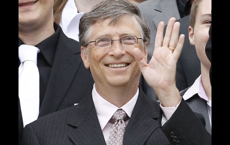 Mientras la compañía hace cambios directivos, su fundador Bill Gates recorre Alemania en busca de financiamiento. REUTERS  /