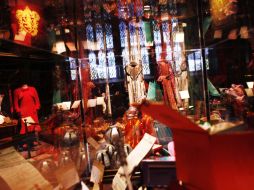 La exposición incluye artículos de la última entrega ''Harry Potter y las reliquias de la muerte: Parte II''. REUTERS  /