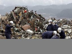 La tragedia ocasionada por el terremoto y el gran tsunami del 11 de marzo,ha dejado casi 28 mil muertos y desaparecidos. EFE  /
