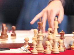 Gutiérrez Martínez recomendó que para retardar la aparición de esta enfermedad los pacientes mantengan activo el cerebro.  EL UNIVERSAL  /